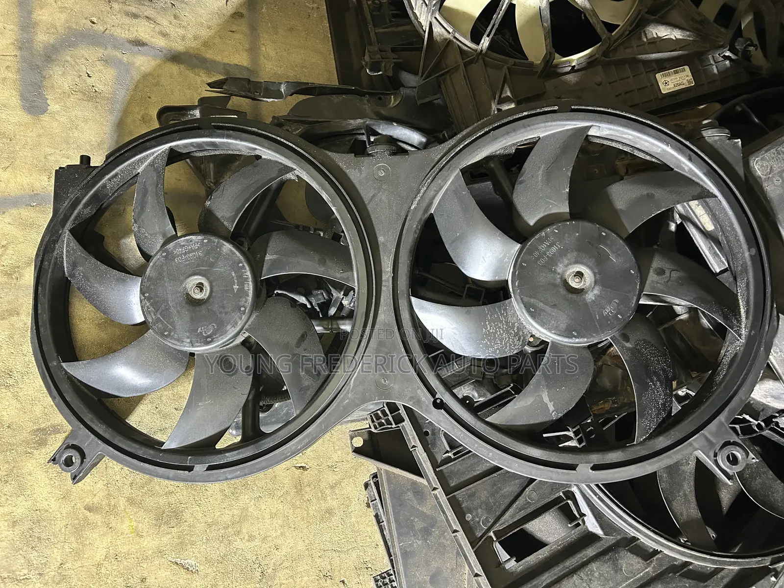 Nissan Pathfinder 2012 2014 2015 2016 2019 Radiator Fan