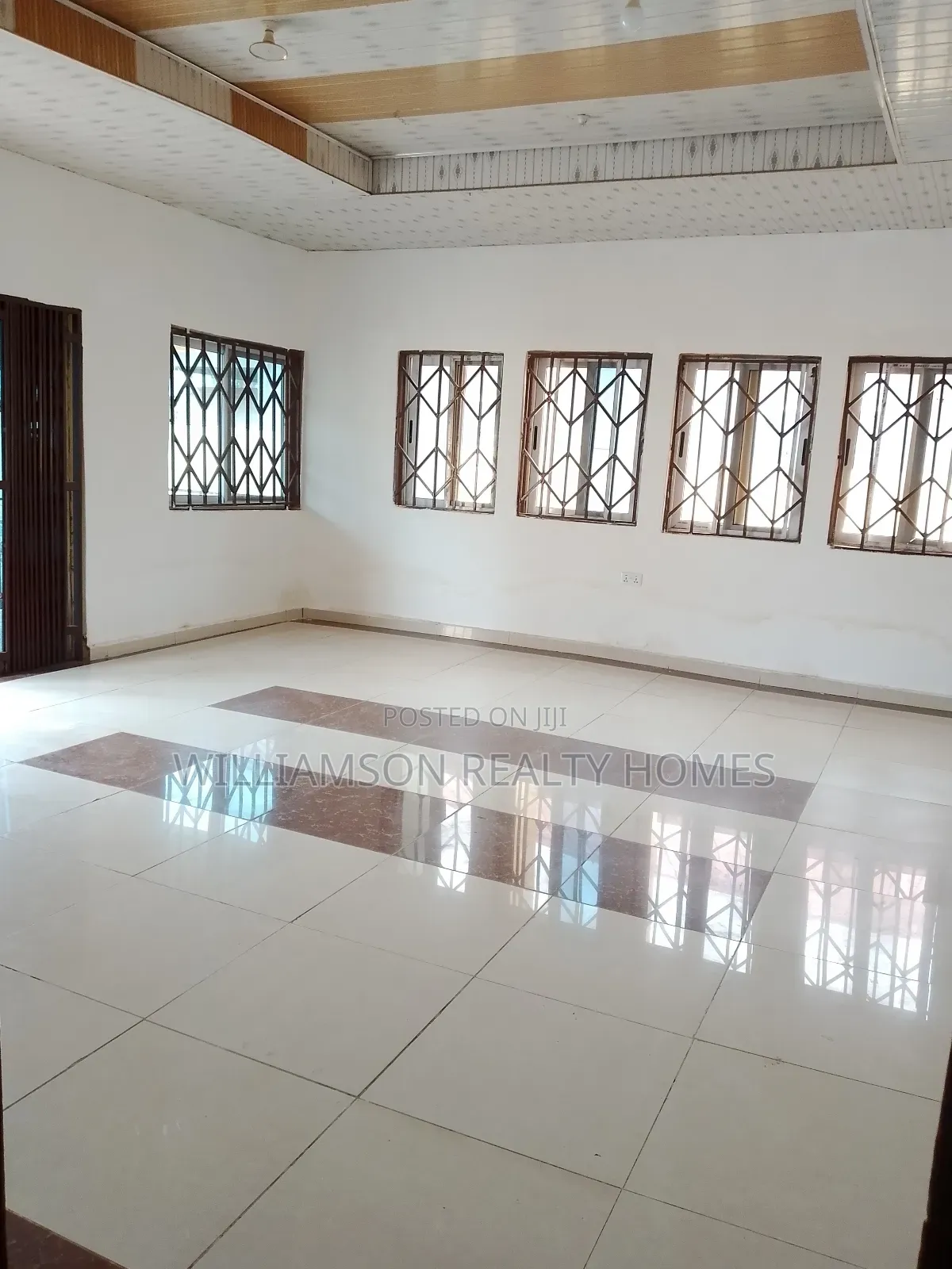 3bdrm House in Hfc Estate Area, Spintex for rent