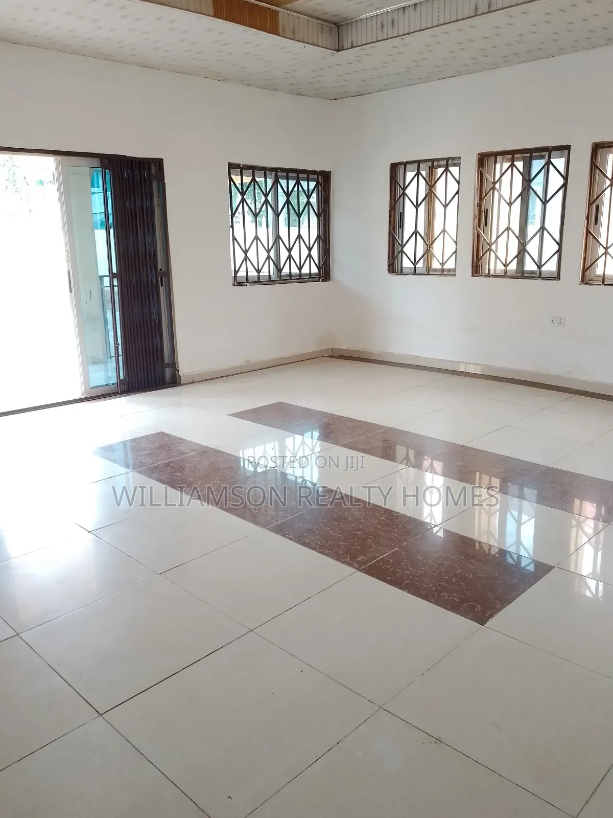 3bdrm House in Hfc Estate Area, Spintex for rent