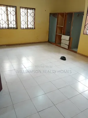 3bdrm House in Hfc Estate Area, Spintex for rent
