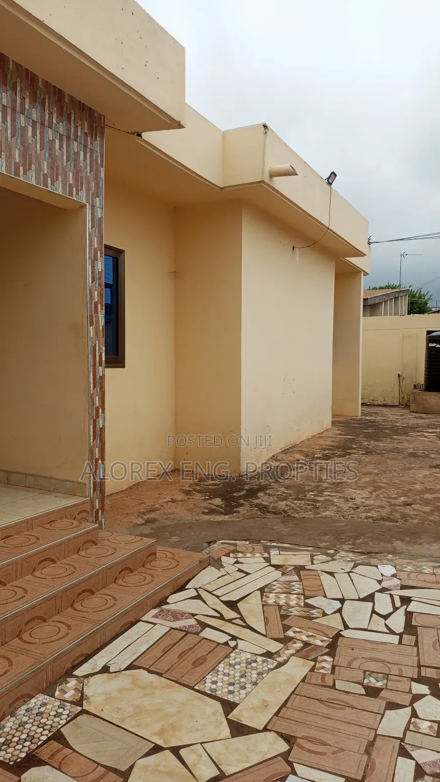 2bdrm Apartment in Housing Flat, Adenta for rent
