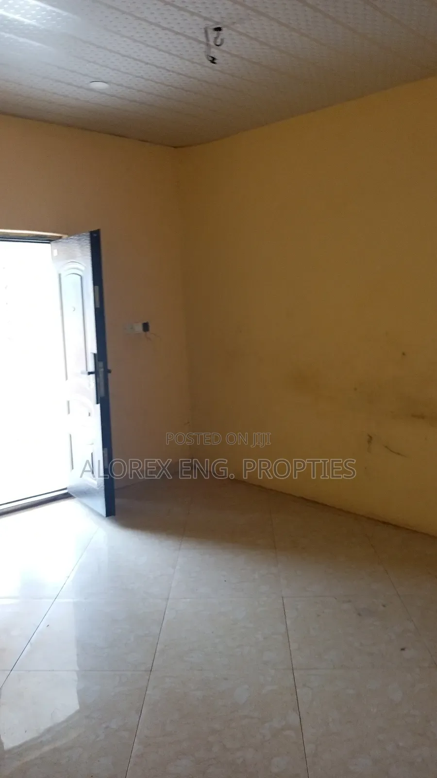 2bdrm Apartment in Housing Flat, Adenta for rent