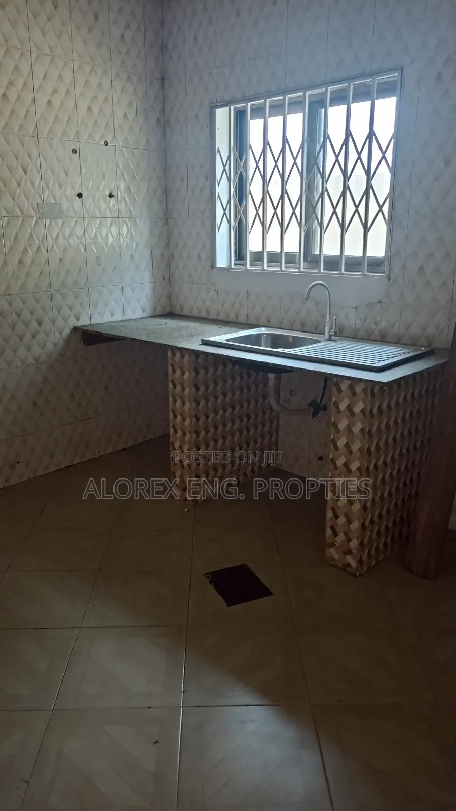 2bdrm Apartment in Housing Flat, Adenta for rent