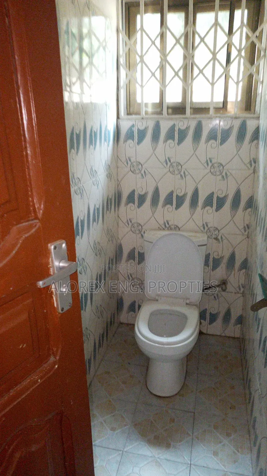 2bdrm Apartment in Housing Flat, Adenta for rent