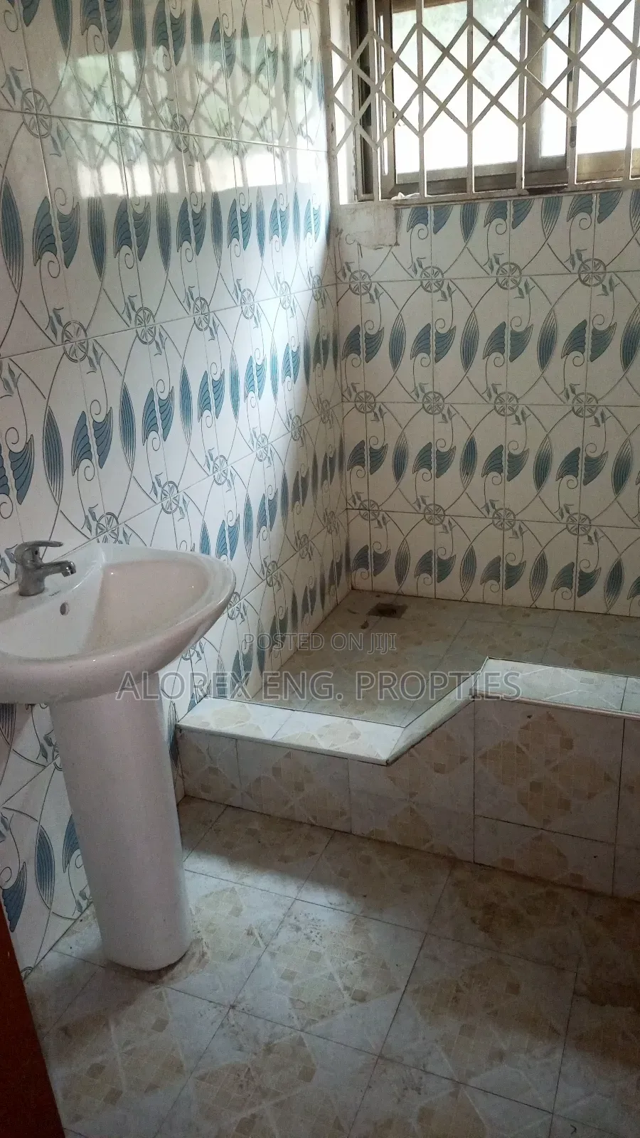 2bdrm Apartment in Housing Flat, Adenta for rent