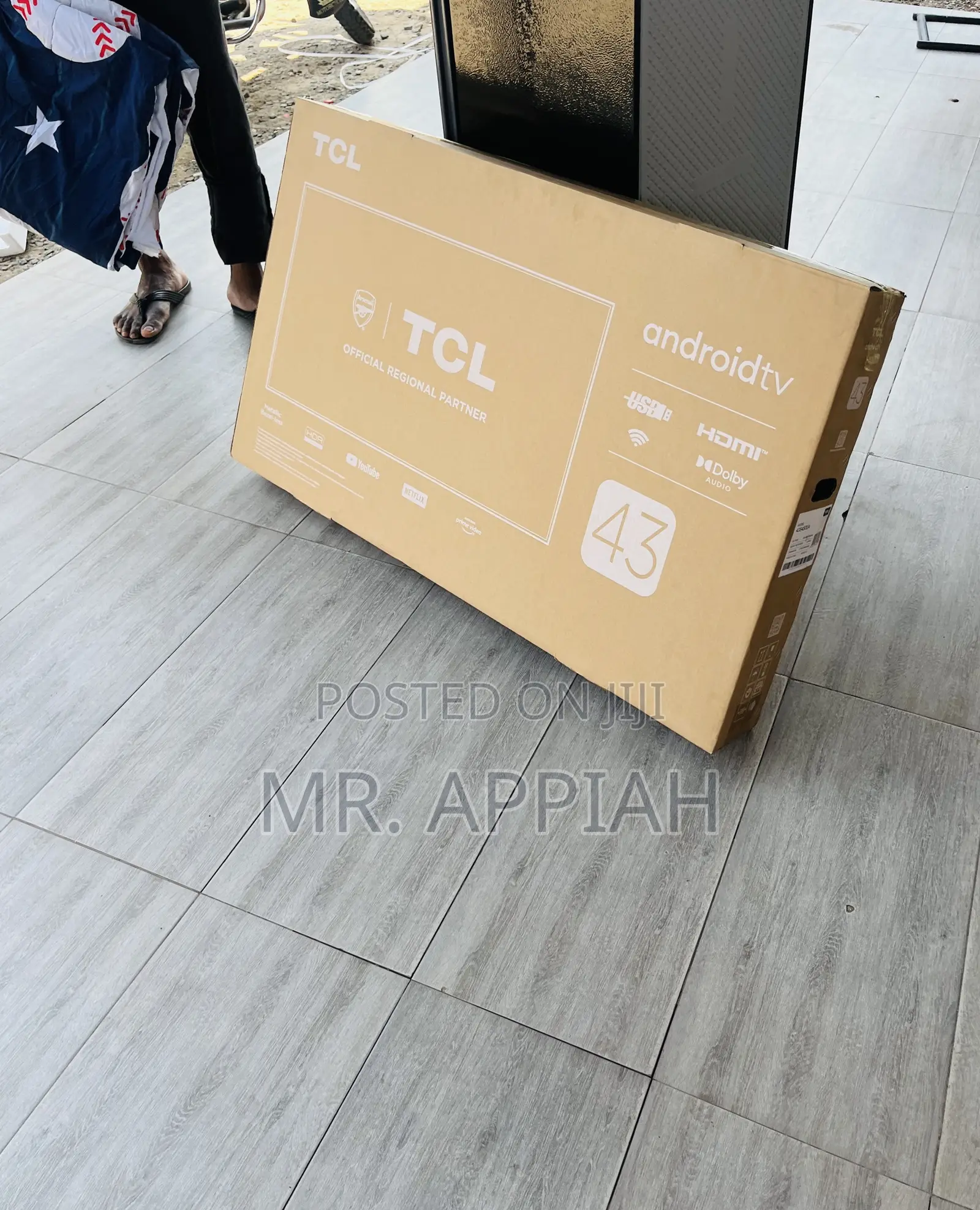 Classic TCL 43 Inch HDR Smart Screen Tv(Black) 