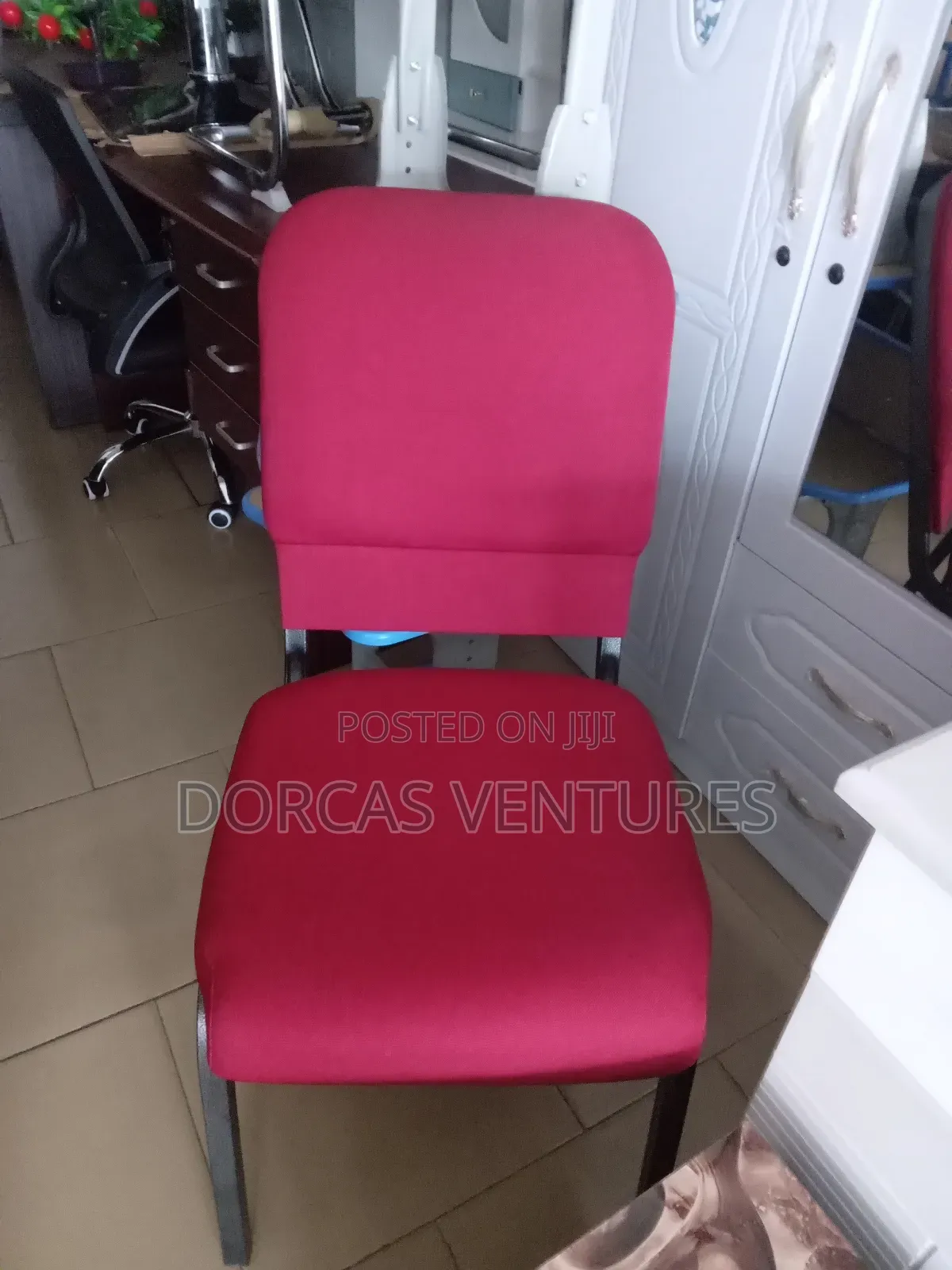 Quans Auditorium Chair