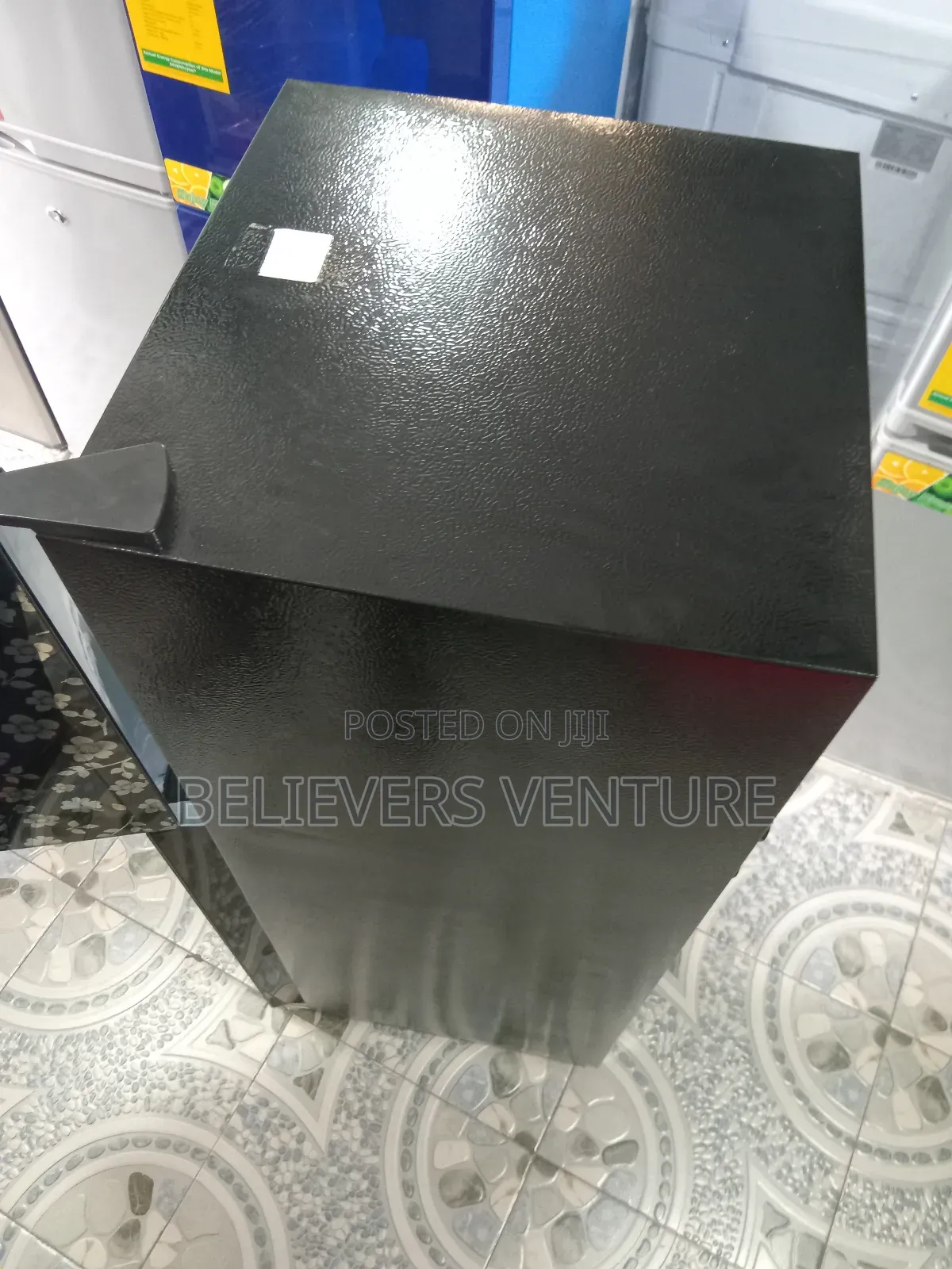 Westpool 108liters Large Capacity Freezer Black Westpool