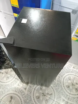 Westpool 108liters Large Capacity Freezer Black Westpool