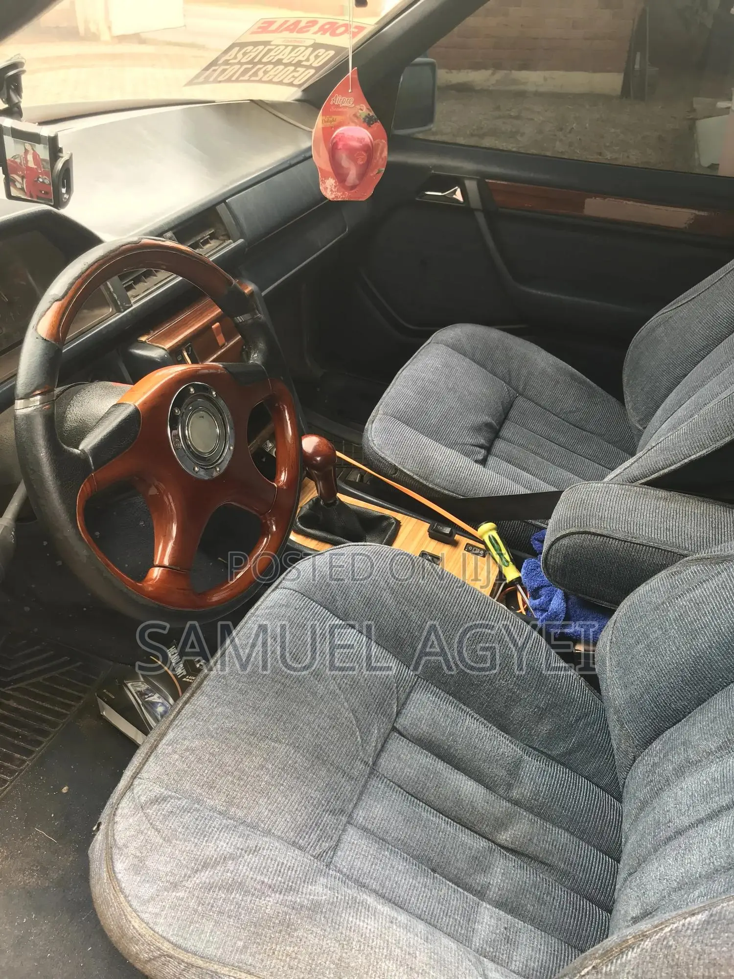Mercedes-Benz 300D 1997 Gray