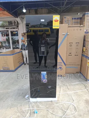 Pearl Baby Cute Bottom Fridge 309 Litres