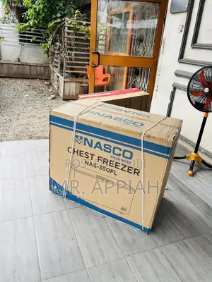 Convenient Nasco Nas-350fl Single Door Chest Freezer.