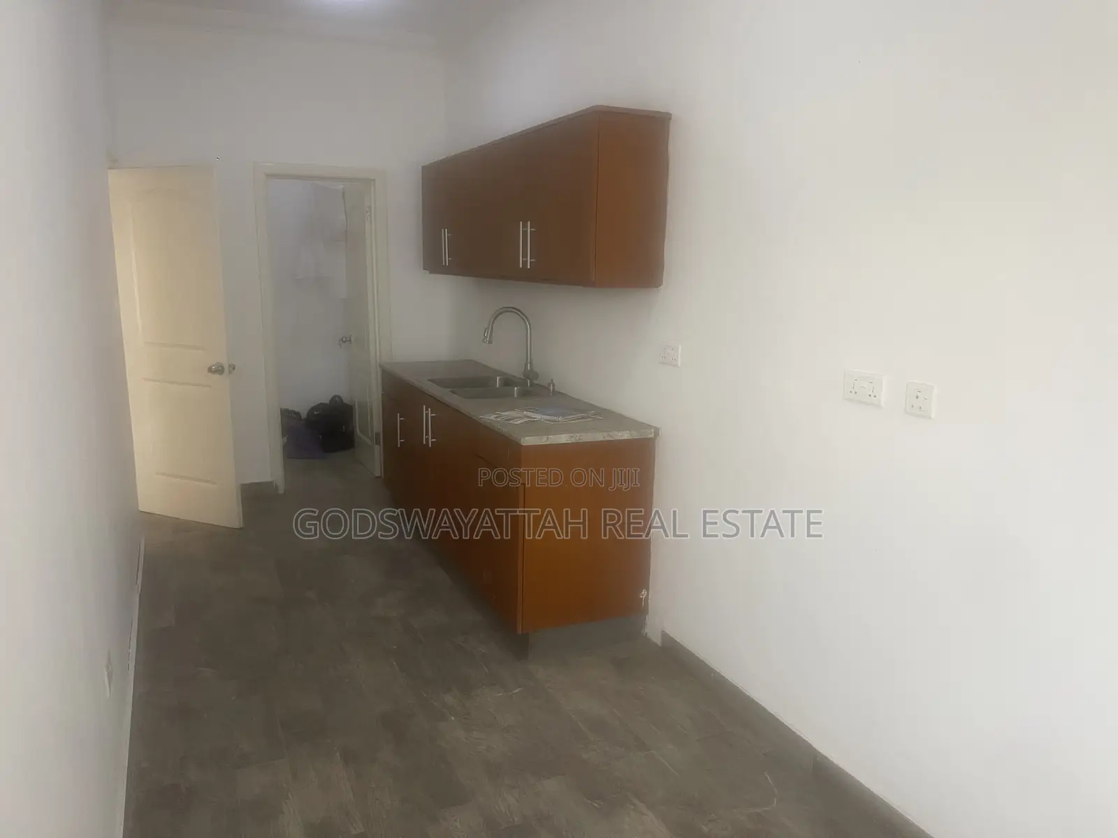 3bdrm House in East Legon, Adjiriganor for rent