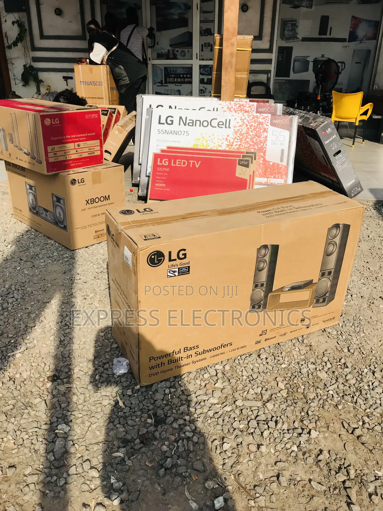 Very Cool Price LHD 687bg. 1250 Watts Sound System