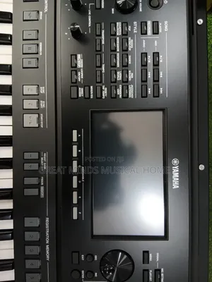 Yamaha Psr Sx 720