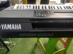 PSR-Sx 720 Yamaha Keyboard