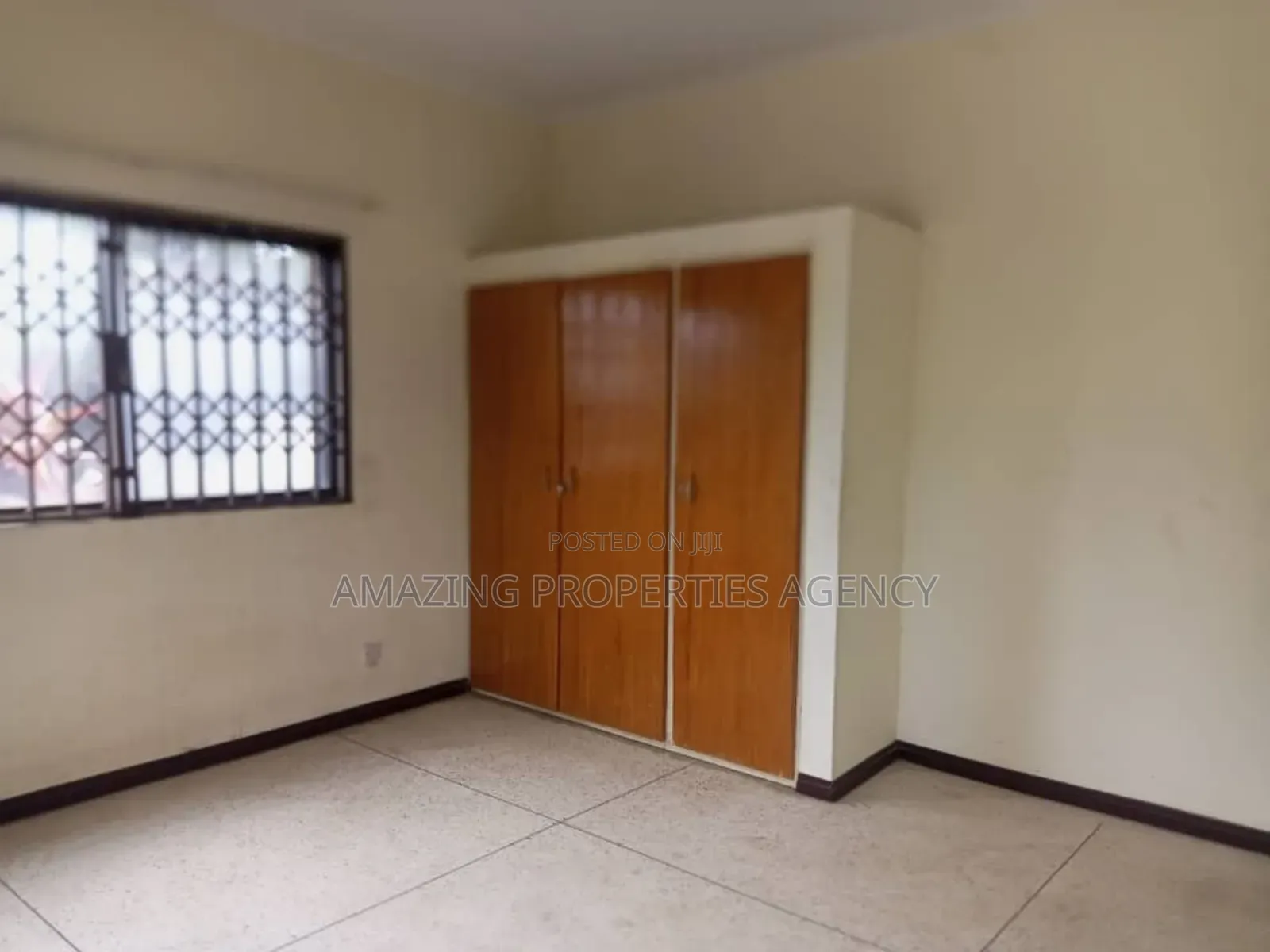 Furnished 5bdrm House in Roman Ridge for sale