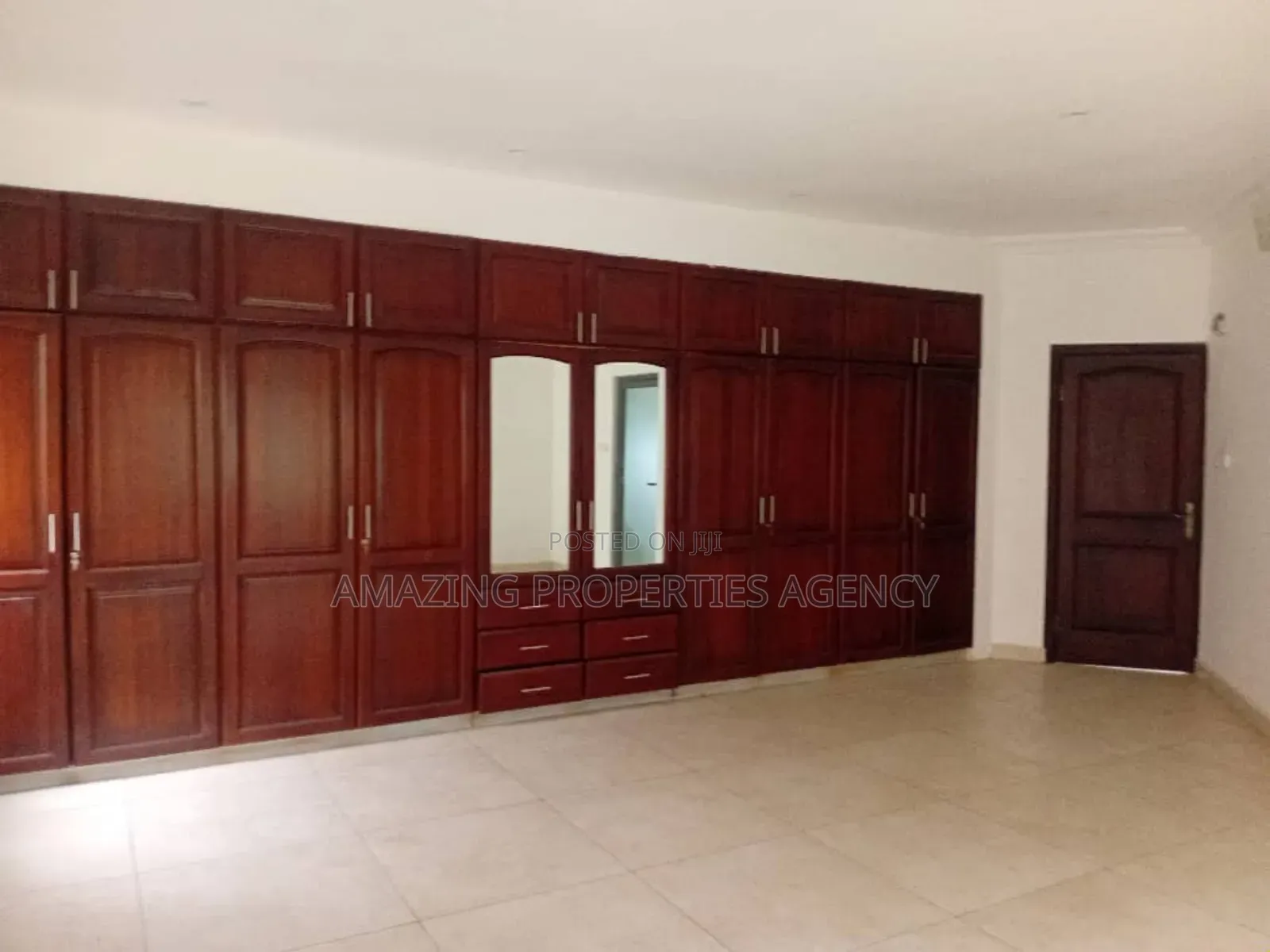 4bdrm House in Dzorwulu for rent