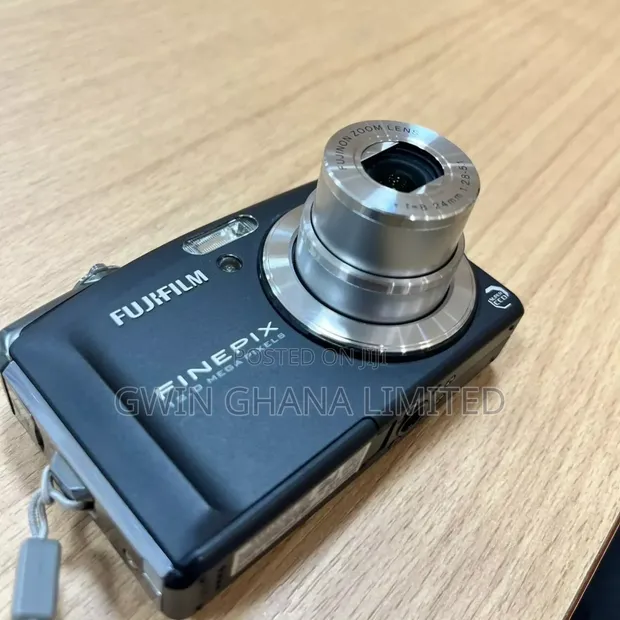 Fujifilm Finepix F50fd Black Digital Camera From Japan in