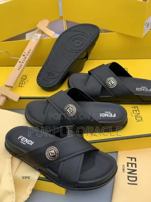 Fendi Roma Leather Slides