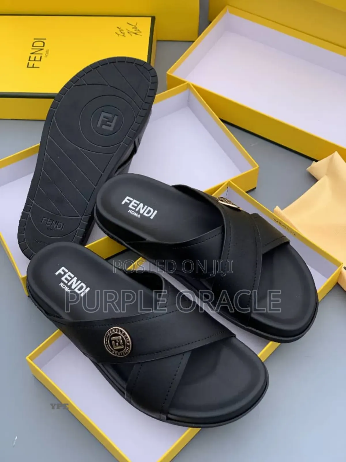 Fendi Roma Leather Slides