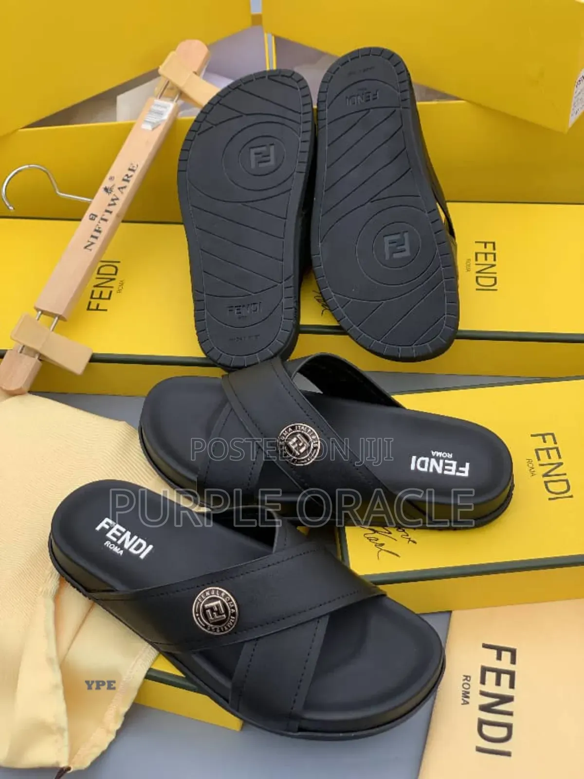 Fendi Roma Leather Slides