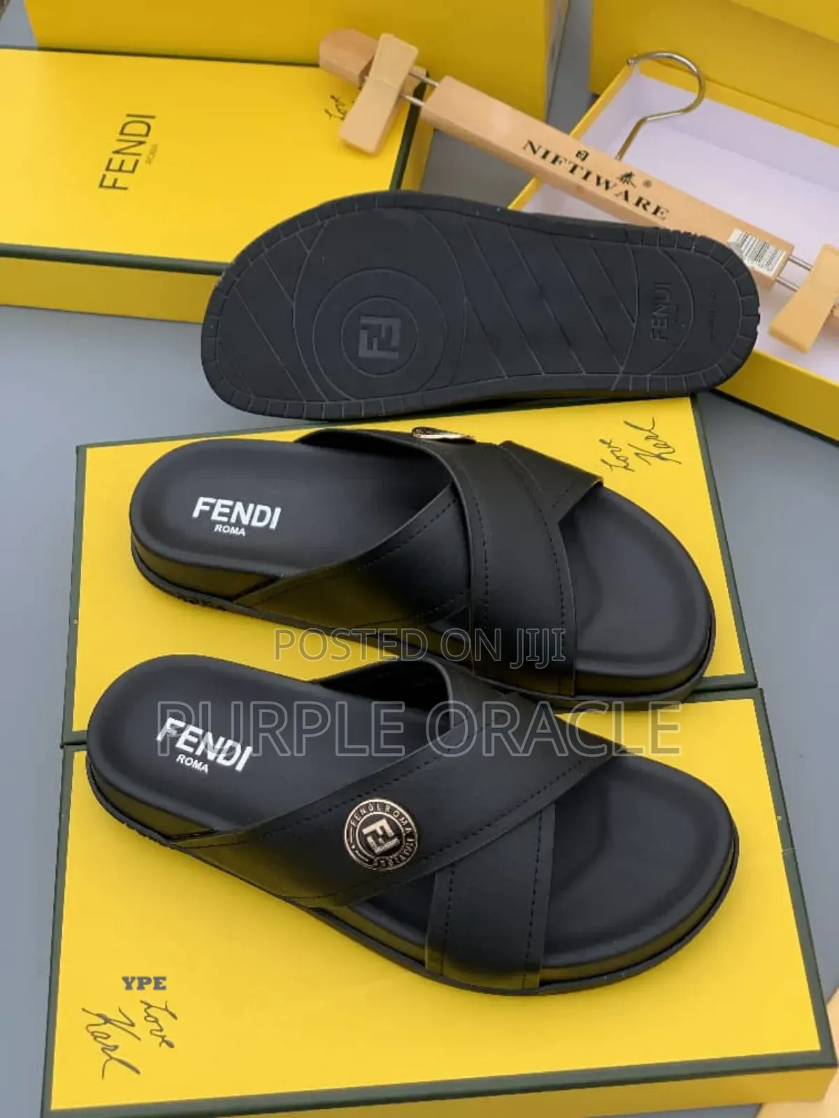 Fendi Roma Leather Slides