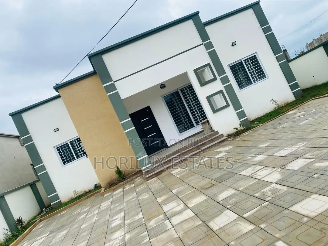 3bdrm House in Horilux Estates, Amasaman for sale
