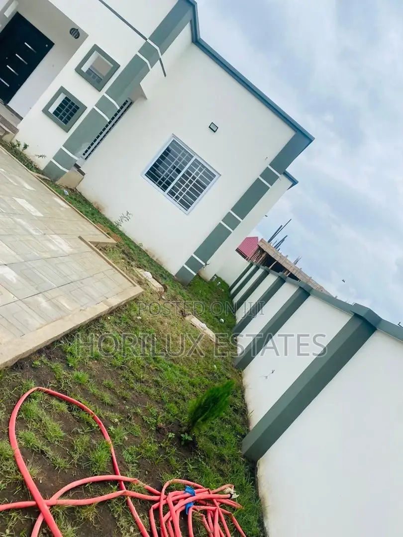 3bdrm House in Horilux Estates, Amasaman for sale