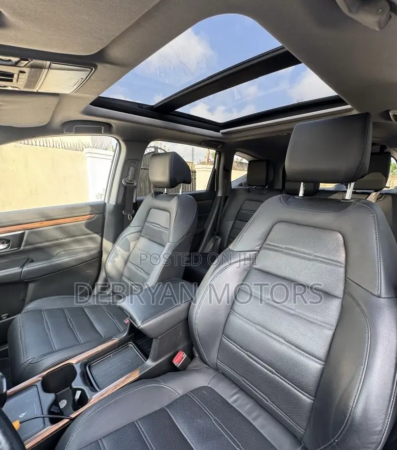 Honda CR-V Touring 2021 White