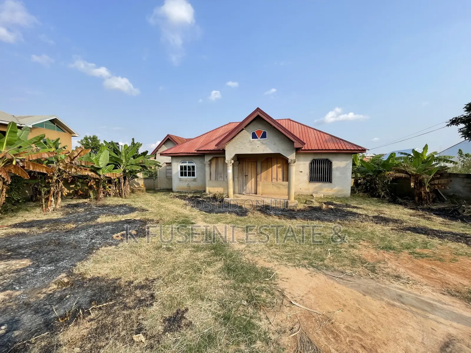 3bdrm House in K Fuseini Estate, Kumasi Metropolitan for sale
