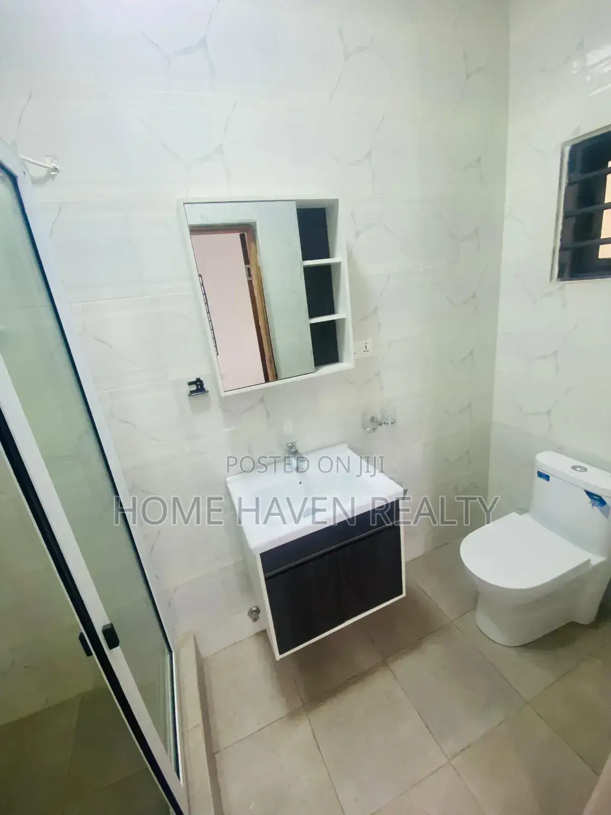 3bdrm House in Mile 7, Achimota for rent