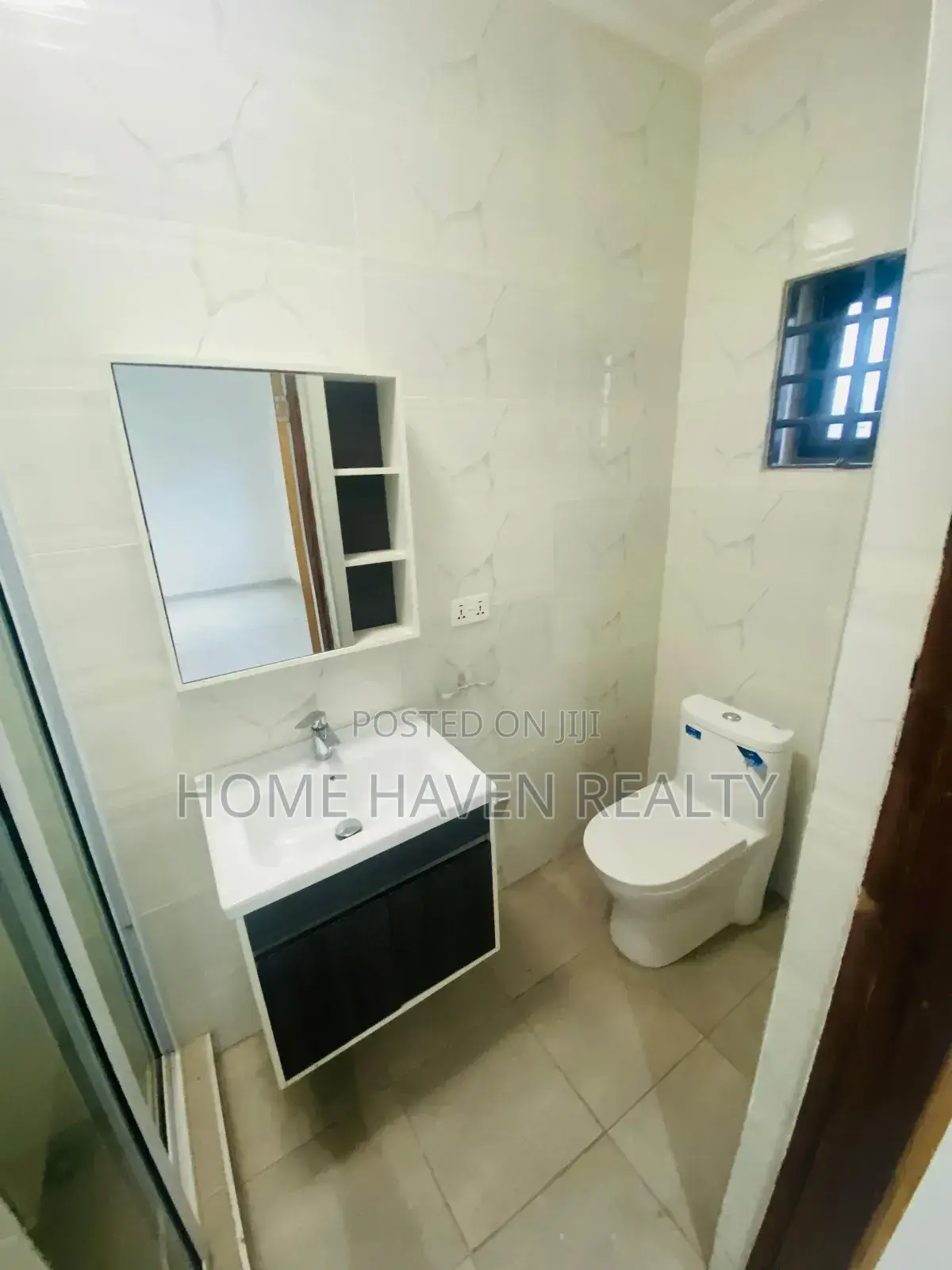 3bdrm House in Mile 7, Achimota for rent