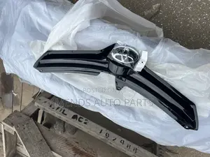 Toyota Corolla 2014 Front Top Shells Or Grill
