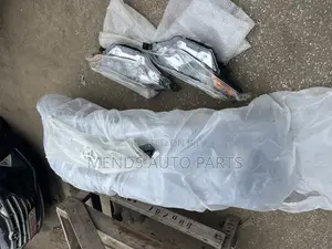 Toyota Corolla 2014  Headlight Pair