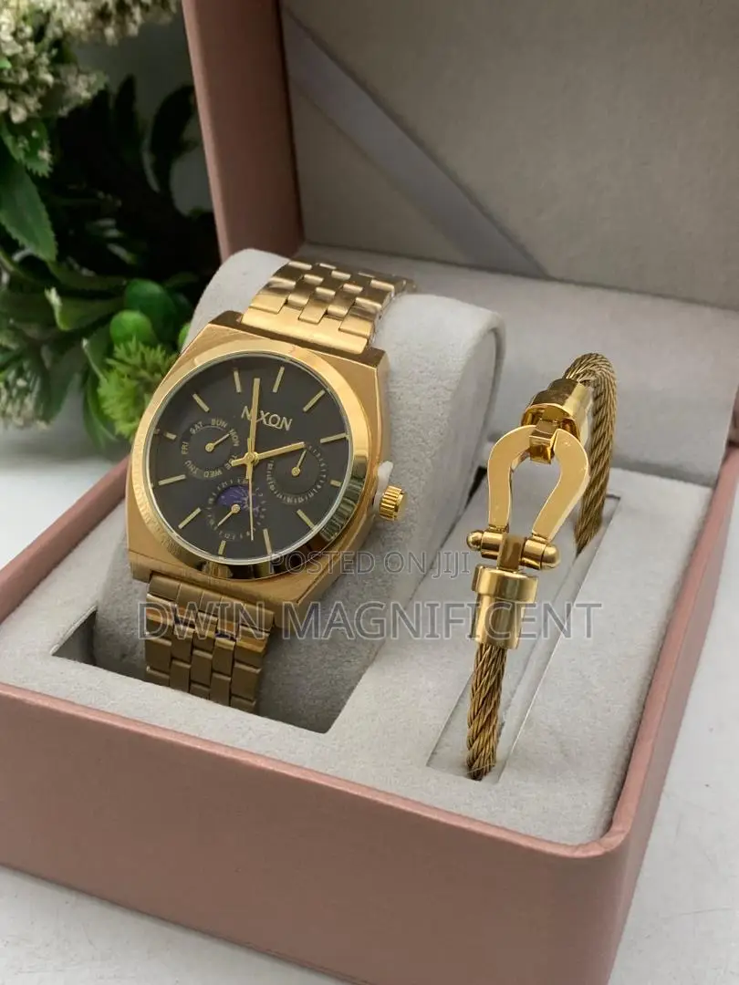 Nixon Men’S Stainless Steel Watch + Free Bracelet – Premium