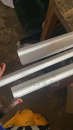 Decorative Wall Mouldings / Cornice