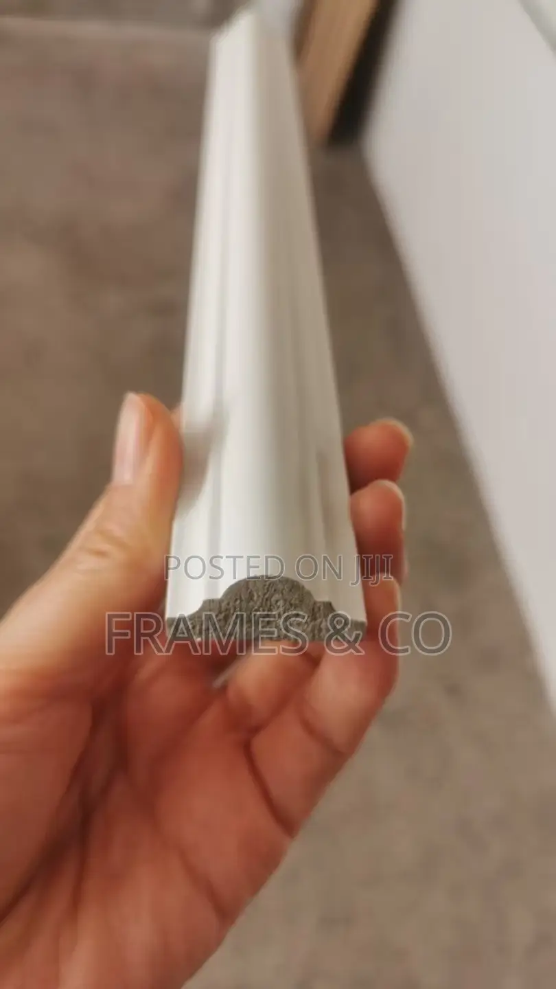 Decorative Wall Mouldings / Cornice