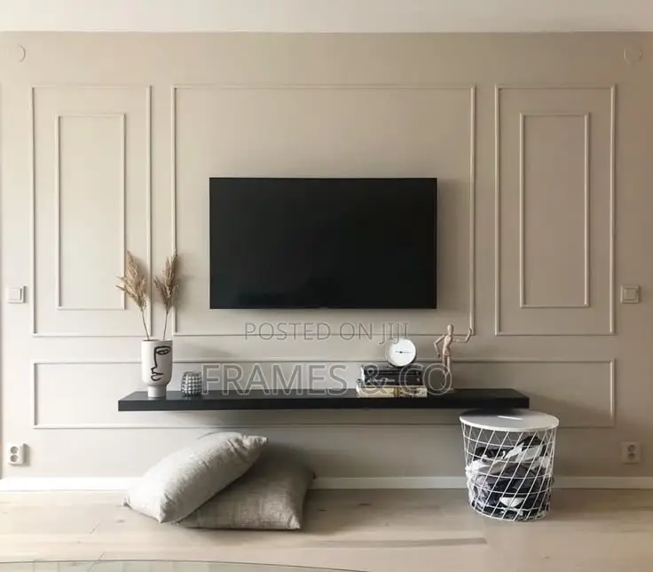 Decorative Wall Mouldings / Cornice