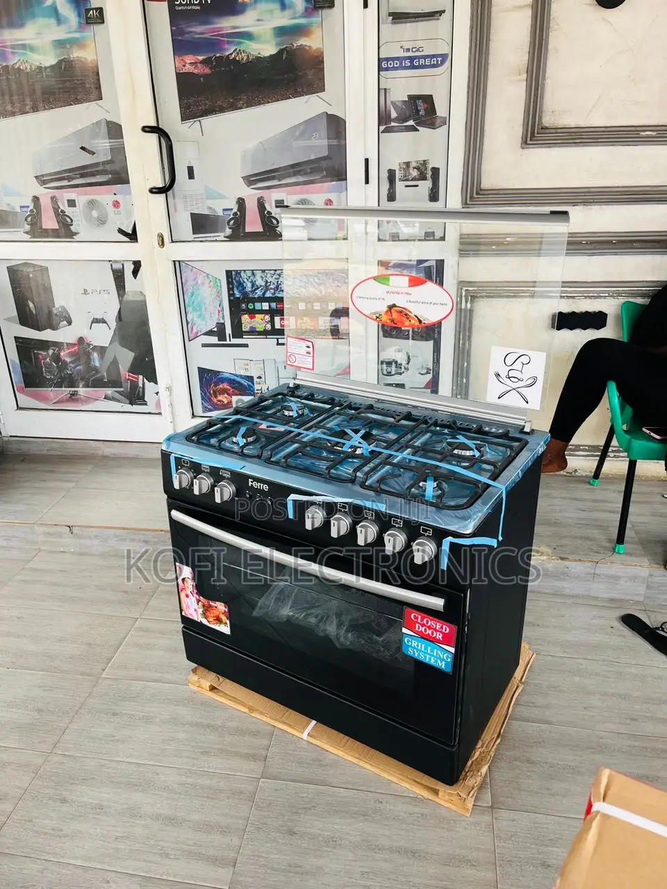Extravagant Ferre 60x90 4 Gas Burner Cooker and Microwave