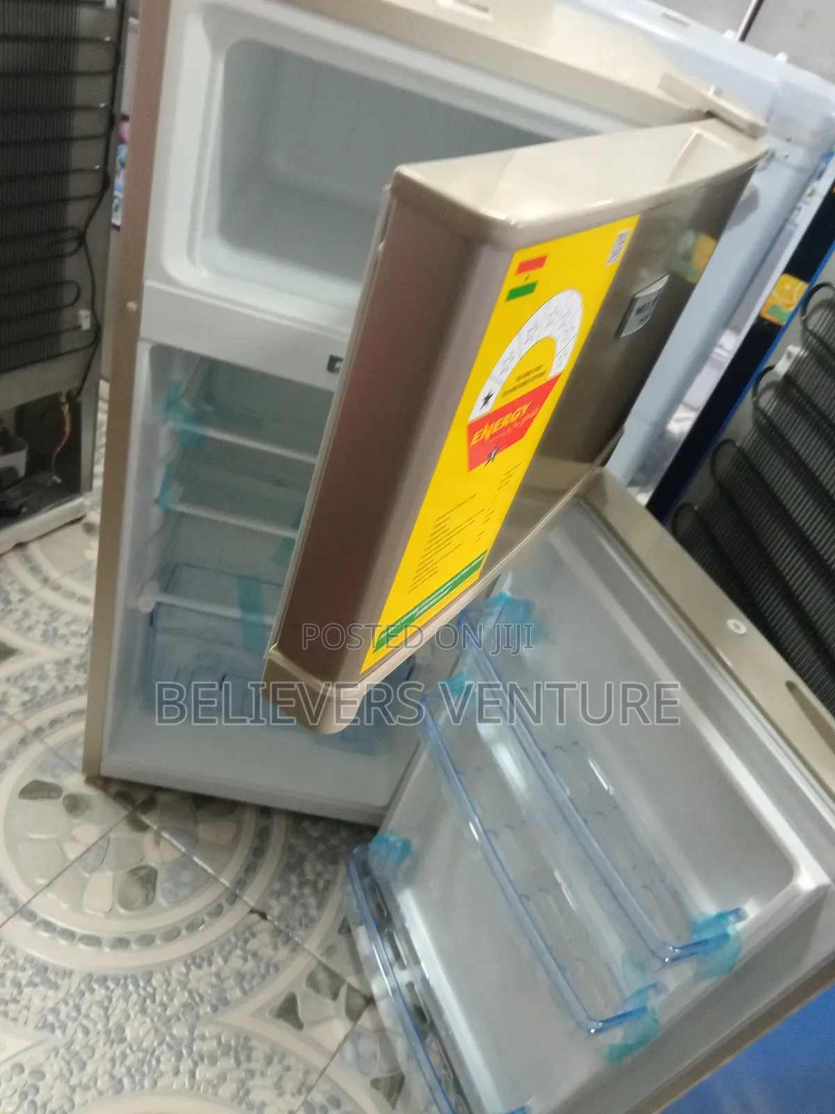 Wp-115a Model Golden Double Door Westpool Fridge Fridge 95l