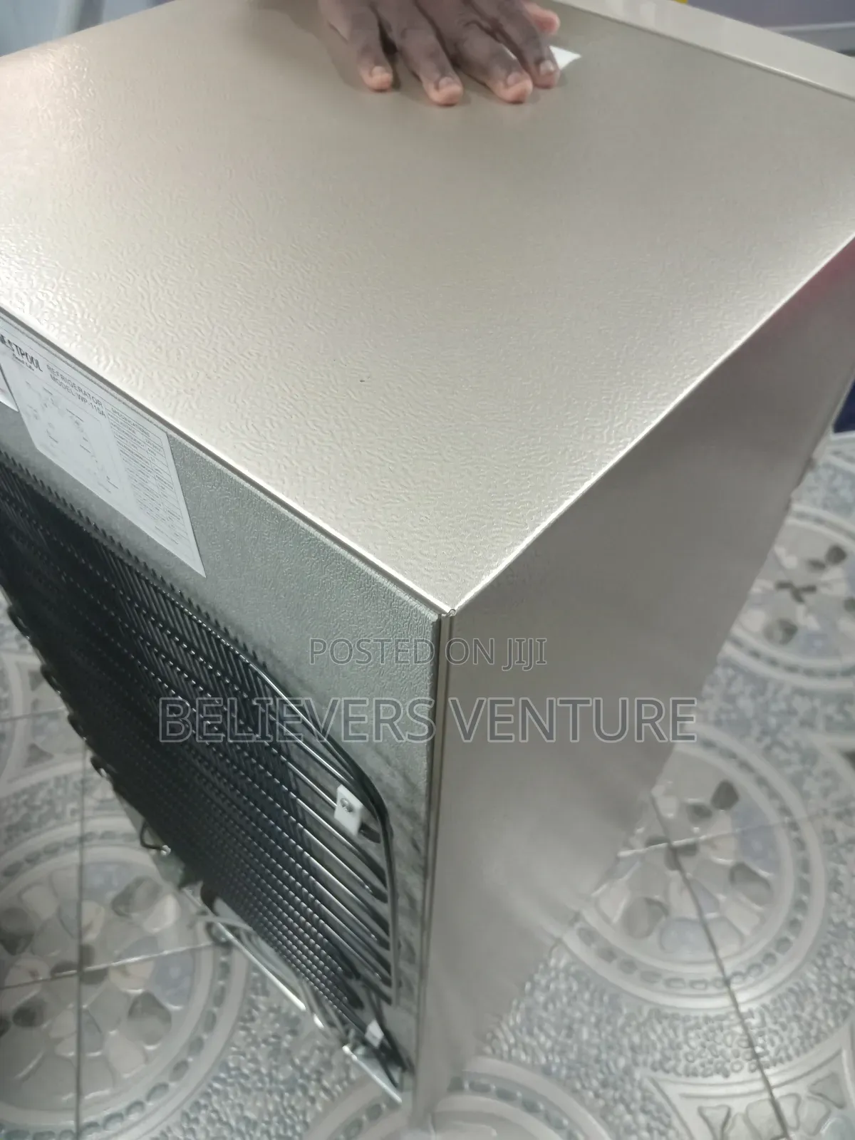 Super Fast Chilling Top Freezer Fridge Westpool Fridge