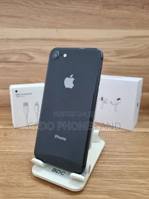 Apple iPhone 8 64 GB Black