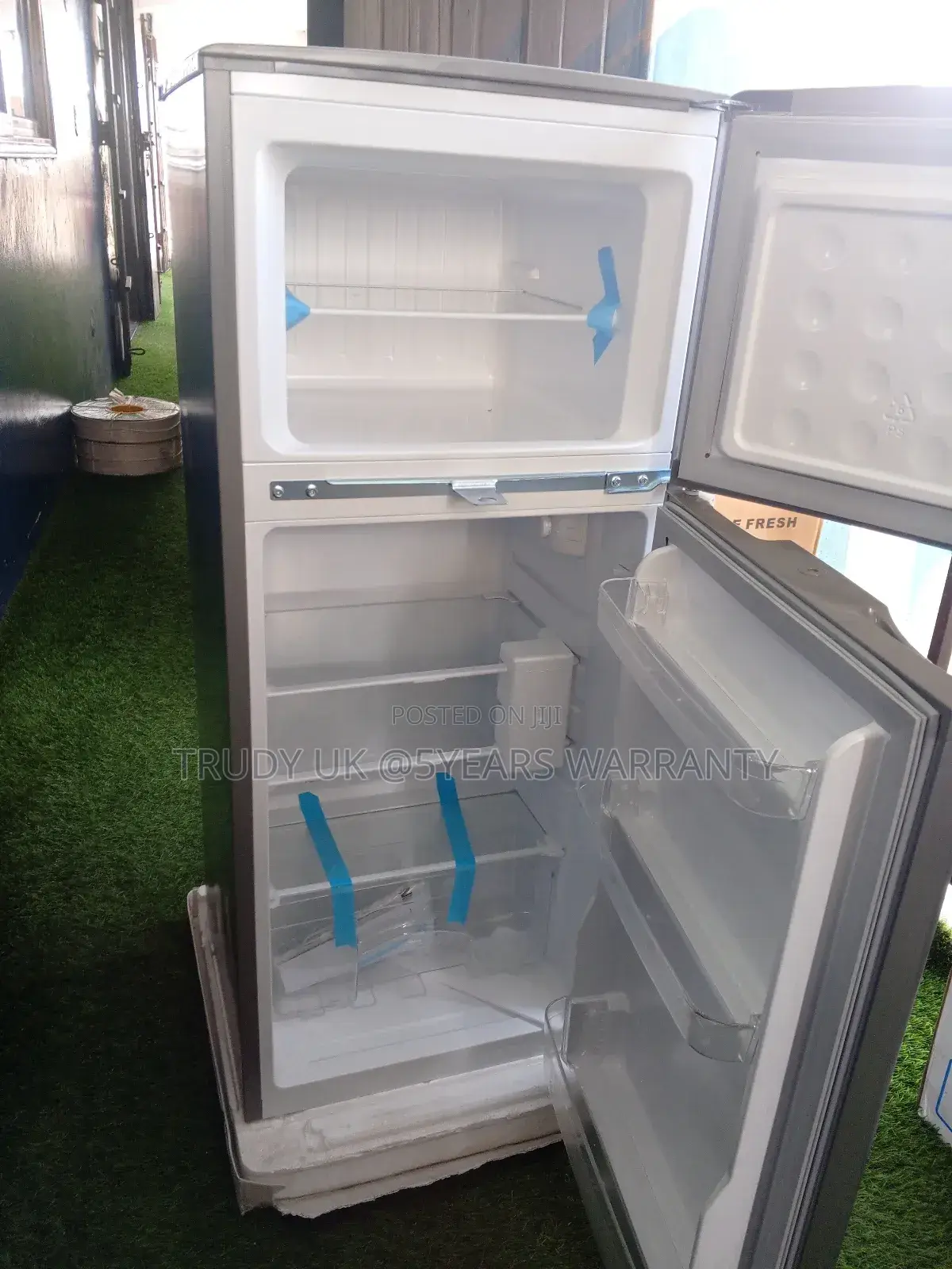 Target Roch 117l Fridge Freezer Systematic RFR-140t-B Set