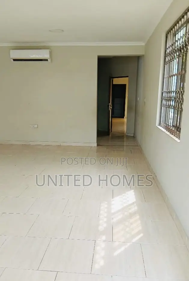 5bdrm House in Osu for rent