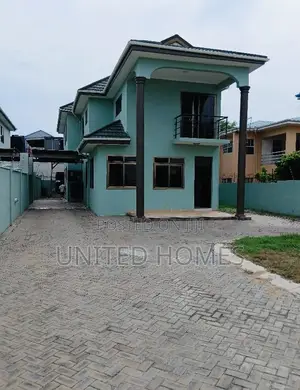 5bdrm House in Osu for rent