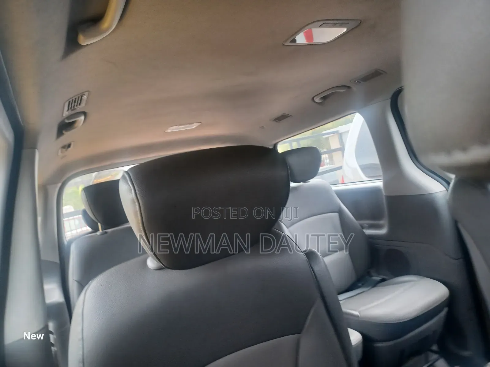Hyundai Starex 2013 Yellow