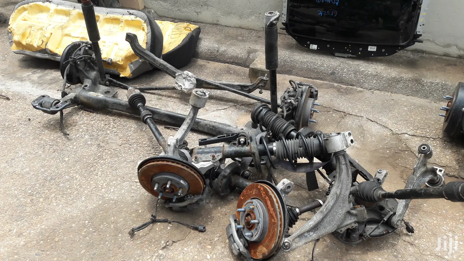 Chevrolet Cruze Undercarriage