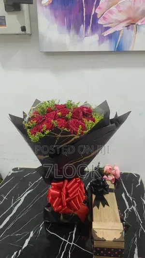 Roses Are Red (Bouquet )