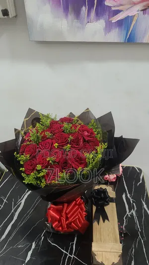 Roses Are Red (Bouquet )